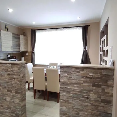 Apartament Lux Apartman